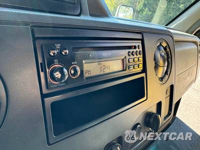 2013 Ford Super Duty E-350 Cutaway DRW - zdjęcie 32 z 48 - miniatura