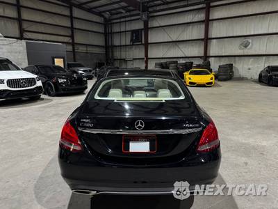 2017 Mercedes-Benz C 300 4MATIC Sedan - zdjęcie 6 z 34 - miniatura