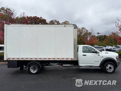 2020 Ram 5500 Cab Chassis Tradesman Regular Cab DRW - zdjęcie 6 z 52 - miniatura