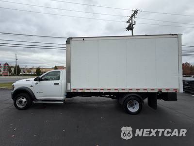 2020 Ram 5500 Cab Chassis Tradesman Regular Cab DRW - zdjęcie 10 z 52 - miniatura