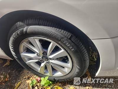 2025 Toyota Camry LE - zdjęcie 11 z 21 - miniatura