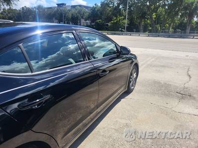2017 Hyundai Elantra SE Sedan - zdjęcie 12 z 58 - miniatura