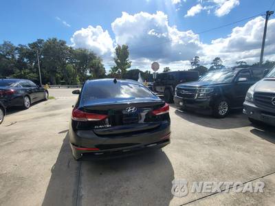 2017 Hyundai Elantra SE Sedan - zdjęcie 45 z 58 - miniatura