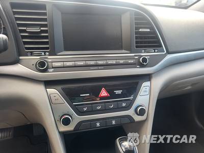2017 Hyundai Elantra SE Sedan - zdjęcie 51 z 58 - miniatura