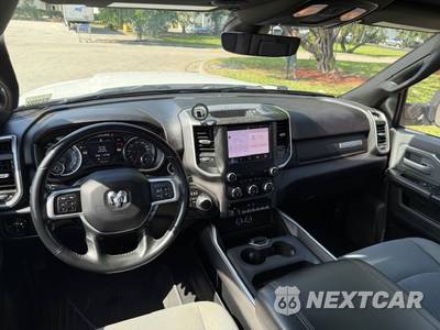 2022 Ram 2500 Big Horn Crew Cab Medium Bed - zdjęcie 12 z 15 - miniatura