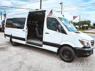2015 Mercedes-Benz Sprinter 2500 Passenger Van High Roof 170.3" WB - zdjęcie 17 z 31 - miniatura