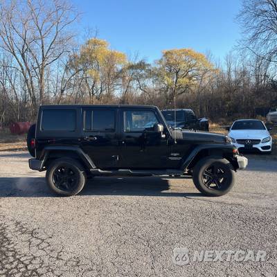 2013 Jeep Wrangler Unlimited Sahara - zdjęcie 10 z 57 - miniatura