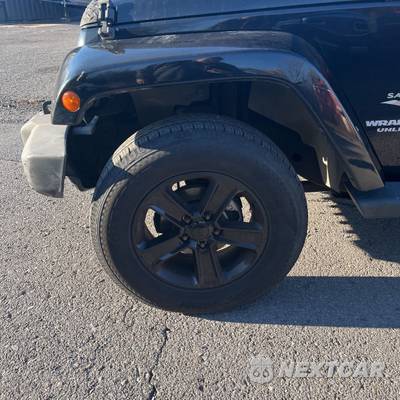 2013 Jeep Wrangler Unlimited Sahara - zdjęcie 17 z 57 - miniatura