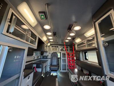 2015 Chevrolet Express 4500 Cutaway 2SD DRW - zdjęcie 58 z 97 - miniatura