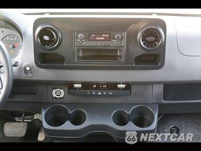2019 Mercedes-Benz Sprinter 2500 Cargo Van High Roof 170.0" WB - zdjęcie 31 z 40 - miniatura