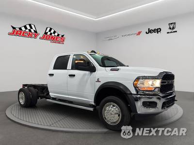 2024 Ram 5500 Cab Chassis Tradesman Crew Cab DRW - zdjęcie 10 z 20 - miniatura