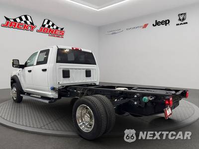 2024 Ram 5500 Cab Chassis Tradesman Crew Cab DRW - zdjęcie 6 z 20 - miniatura