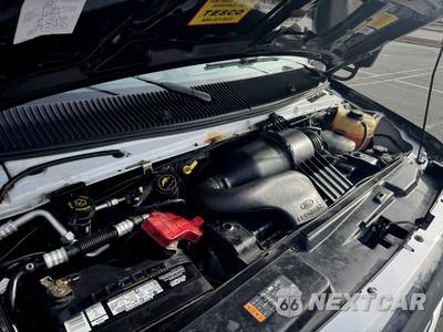 2017 Ford Super Duty E-450 Cutaway DRW - zdjęcie 12 z 43 - miniatura