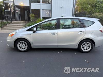 2012 Toyota Prius v Three - zdjęcie 2 z 12 - miniatura