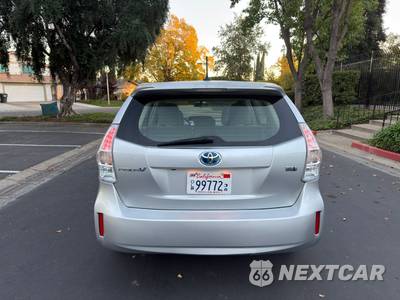 2012 Toyota Prius v Three - zdjęcie 5 z 12 - miniatura