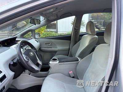 2012 Toyota Prius v Three - zdjęcie 7 z 12 - miniatura
