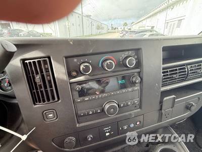 2023 Chevrolet Express 3500 Cutaway 1WT - zdjęcie 9 z 19 - miniatura