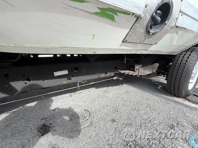 2023 Chevrolet Express 3500 Cutaway 1WT - zdjęcie 6 z 19 - miniatura