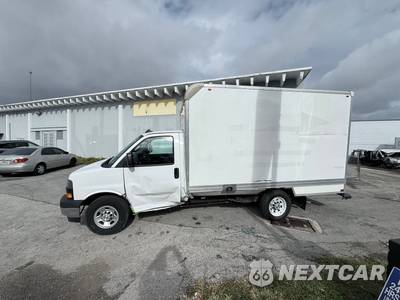 2023 Chevrolet Express 3500 Cutaway 1WT - zdjęcie 2 z 19 - miniatura
