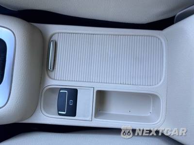 2012 Volkswagen Tiguan LE - zdjęcie 34 z 37 - miniatura