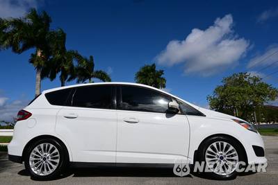 2017 Ford C-MAX Hybrid SE - zdjęcie 1 z 52 - miniatura