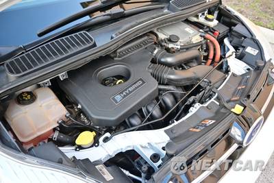 2017 Ford C-MAX Hybrid SE - zdjęcie 44 z 52 - miniatura