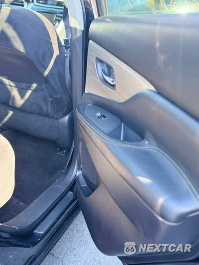2017.5 Nissan Murano S - zdjęcie 28 z 49 - miniatura