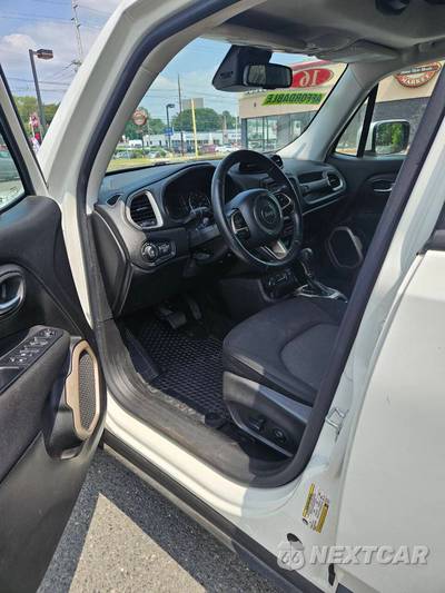 2016 Jeep Renegade Latitude - zdjęcie 10 z 18 - miniatura