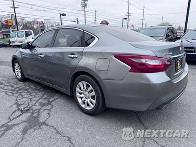 2018 Nissan Altima 2.5 S - zdjęcie 7 z 10 - miniatura