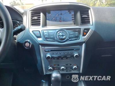 2017 Nissan Pathfinder SL - zdjęcie 39 z 50 - miniatura