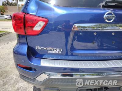 2017 Nissan Pathfinder SL - zdjęcie 7 z 50 - miniatura