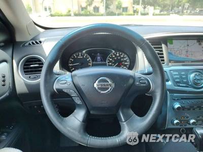 2017 Nissan Pathfinder SL - zdjęcie 34 z 50 - miniatura