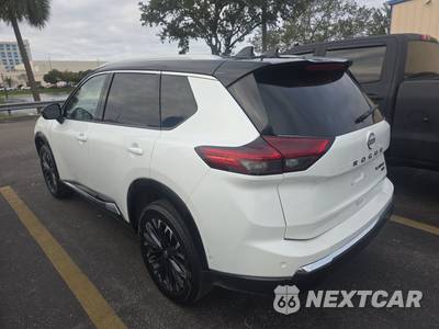 2025 Nissan Rogue Platinum - zdjęcie 6 z 17 - miniatura