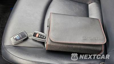 2020 Toyota Prius Prime Limited - zdjęcie 24 z 32 - miniatura
