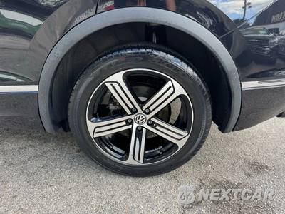 2021 Volkswagen Tiguan SEL Premium R-Line - zdjęcie 18 z 36 - miniatura