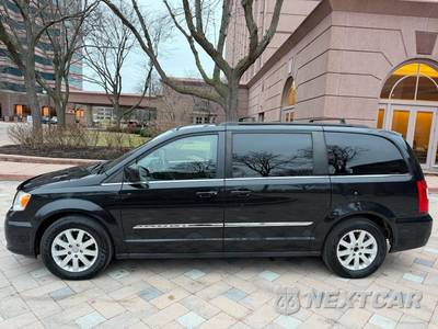 2015 Chrysler Town & Country Touring 121.2" WB - zdjęcie 3 z 60 - miniatura