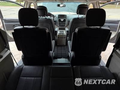 2015 Chrysler Town & Country Touring 121.2" WB - zdjęcie 56 z 60 - miniatura