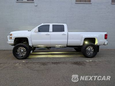 2015 Chevrolet Silverado 3500HD LTZ Crew Cab - zdjęcie 2 z 39 - miniatura