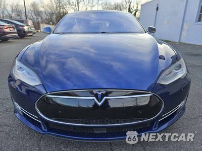 2015 Tesla Model S 90D - zdjęcie 2 z 37 - miniatura