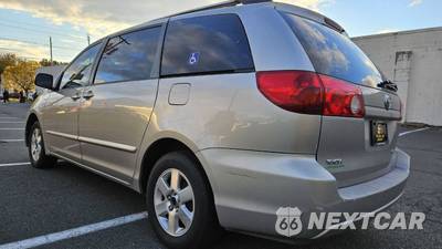 2006 Toyota Sienna 119.3" WB - zdjęcie 9 z 27 - miniatura