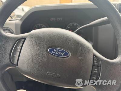 2016 Ford Super Duty E-350 Cutaway DRW - zdjęcie 28 z 44 - miniatura