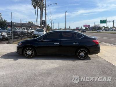 2019 Nissan Sentra SR - zdjęcie 2 z 33 - miniatura