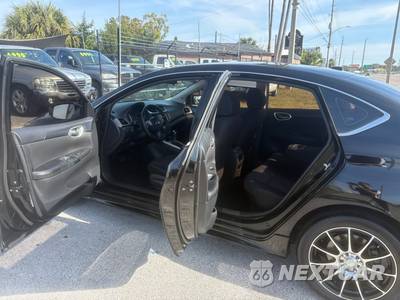 2019 Nissan Sentra SR - zdjęcie 17 z 33 - miniatura
