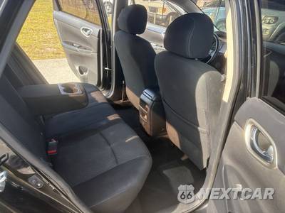 2019 Nissan Sentra SR - zdjęcie 22 z 33 - miniatura