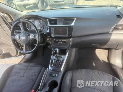2019 Nissan Sentra SR - zdjęcie 23 z 33 - miniatura
