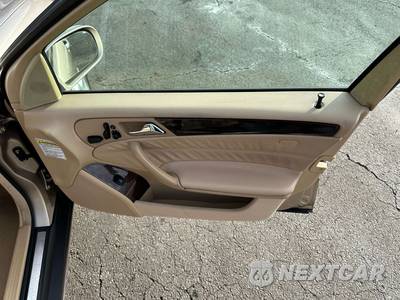 2001 Mercedes-Benz C 320 - zdjęcie 32 z 39 - miniatura