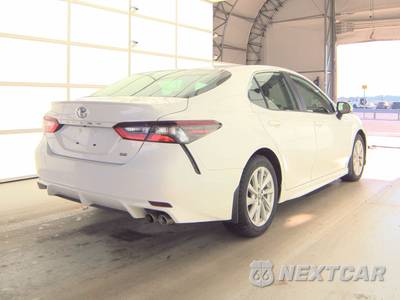 2022 Toyota Camry SE - zdjęcie 4 z 24 - miniatura