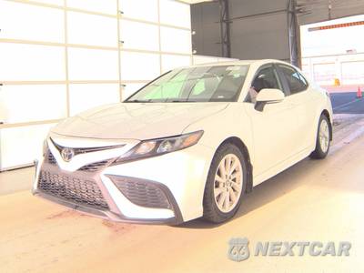 2022 Toyota Camry SE - zdjęcie 1 z 24 - miniatura