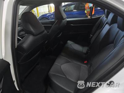 2022 Toyota Camry SE - zdjęcie 13 z 24 - miniatura