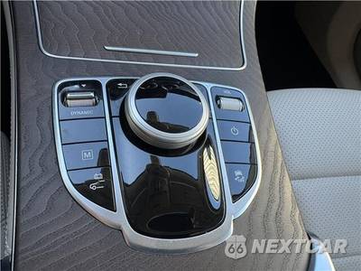 2019 Mercedes-Benz GLC 350e - zdjęcie 39 z 44 - miniatura